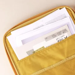 A Low Hill Basic 13 in. Pouch