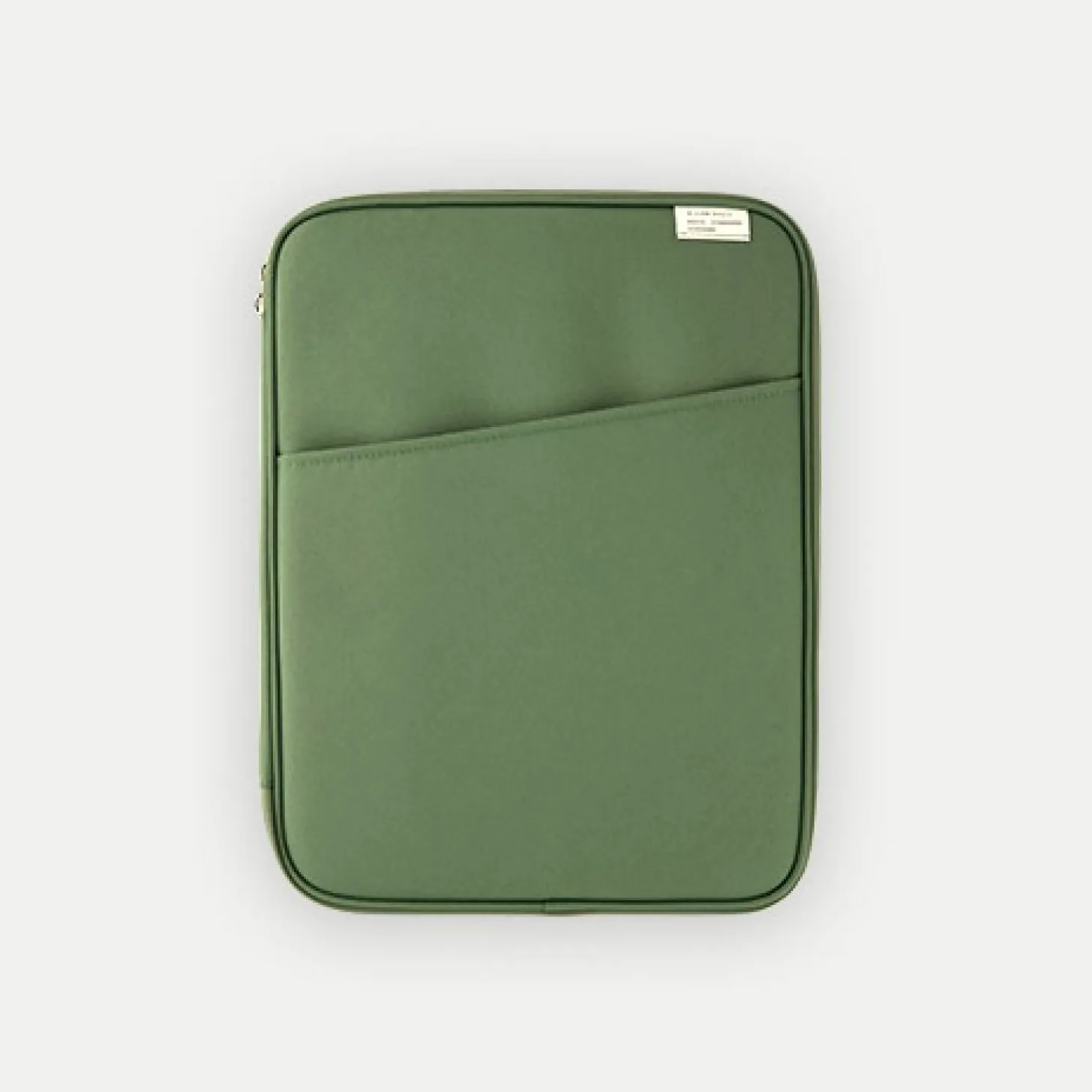 A Low Hill Basic 13 in. Pouch