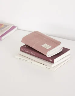 A Low Hill Stitch Pen Pouch