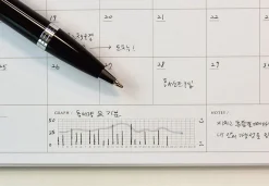 Bucket Book Tracker Calendar
