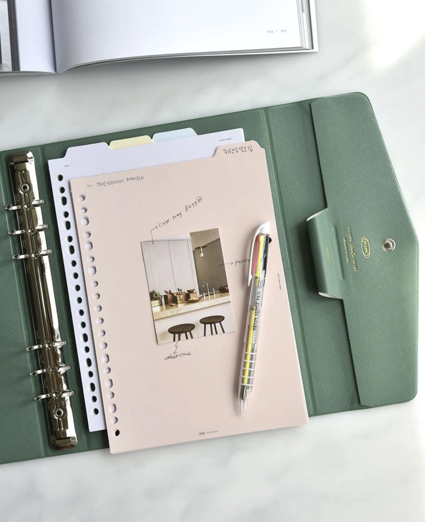 Classy Gentle 6 Ring A5 Binder