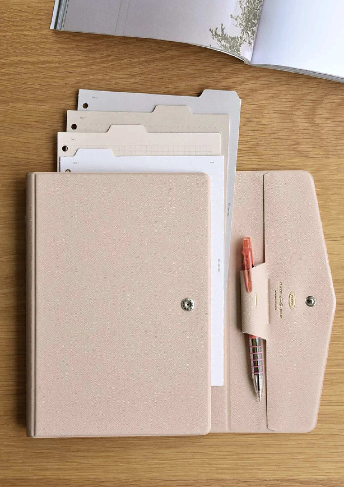 Classy Gentle 6 Ring A5 Binder