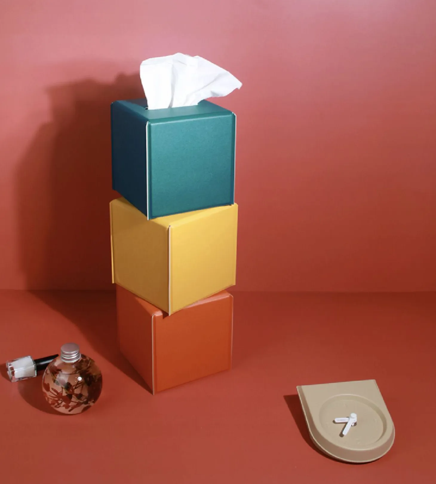 Small Vivid Color Tissue Cover